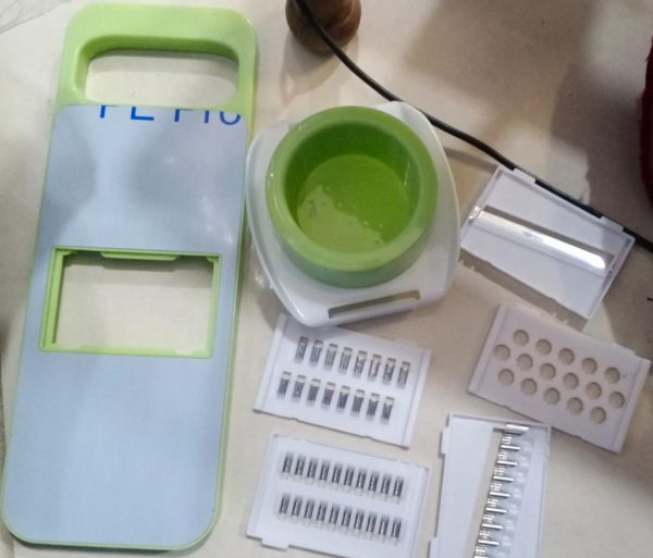 Stainless Steel Multifunctional Vegetable Cutter & Grater | 6-in-1 Slicer, Shredder, Peeler – .....!معیار کی گارنٹی 100٪ – کھول کر چیک کریں، پھر ادائیگی کریں