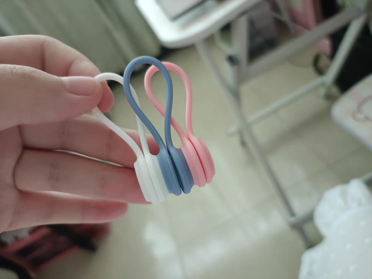 Multi Purpose Magnetic Cable Ties