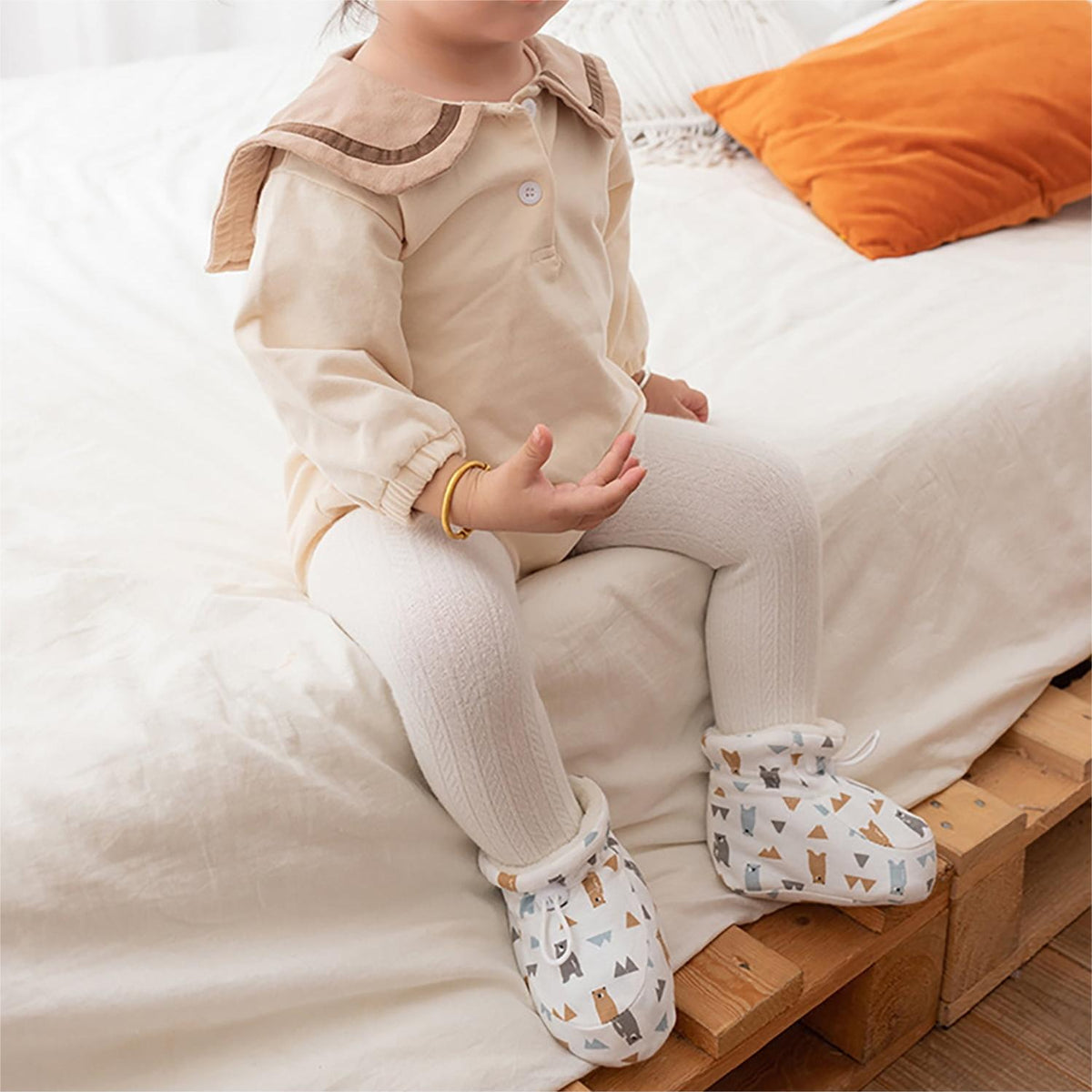 Warm Fur Baby Shoes ( Allow to Open )